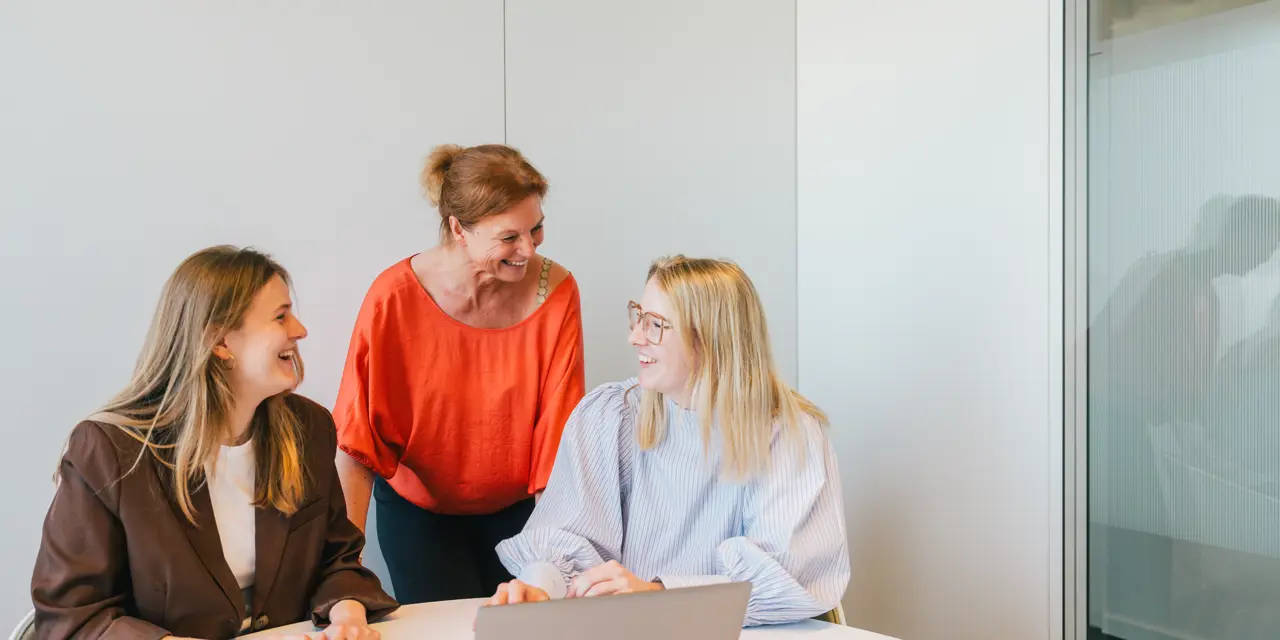 Innekegebruers Contentfotograaf Brightplus Geel 100